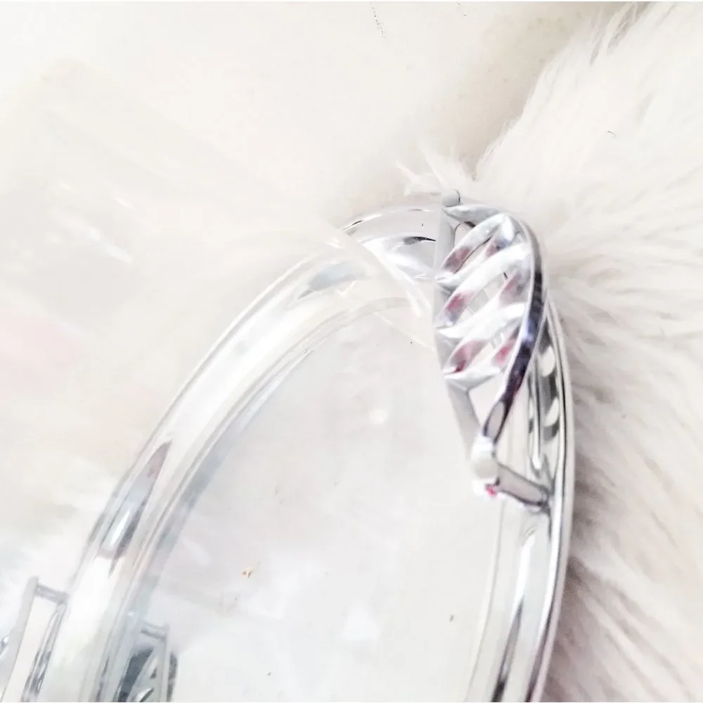 Vintage cake plate with plastic top metal base
